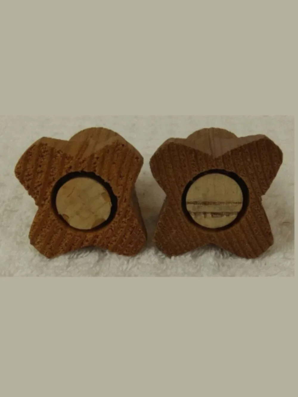 Vintage‎ Wooden Tree Stump Salt Pepper Shakers 2